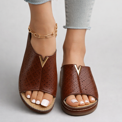 SOLA LEATHER SANDALS