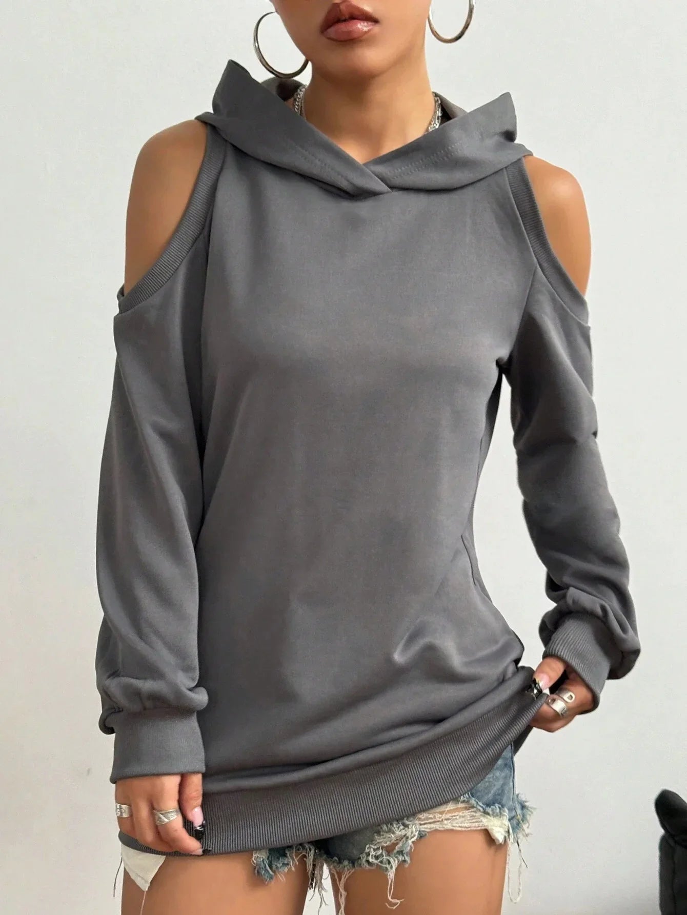 CLARA OFF-SHOULDER HOODIE