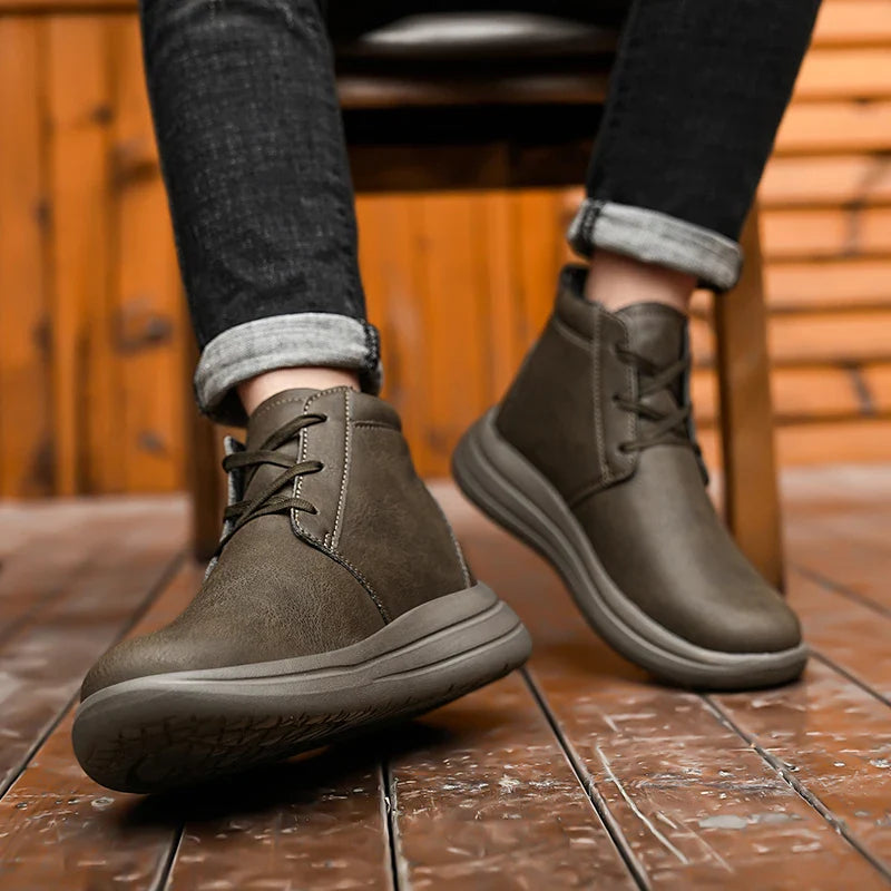 TIBER LEATHER CHUKKA BOOTS
